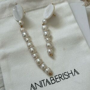 ANITABERISHA Pearls and Mother-Of-Pearls earrings.